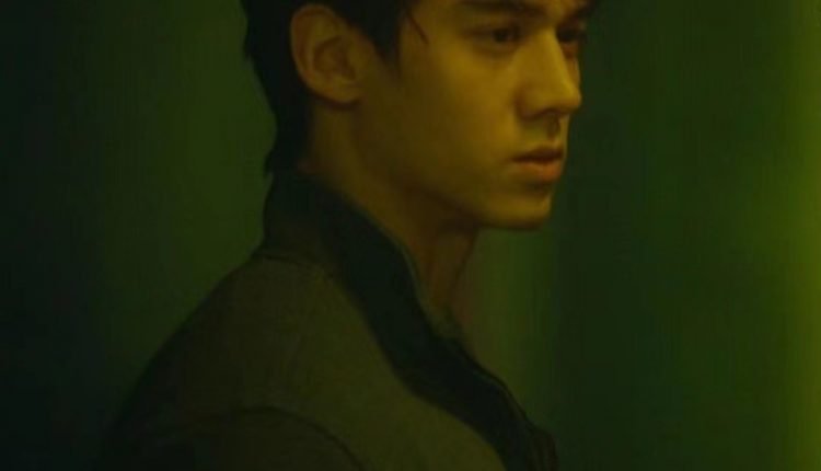 What makes Lambert Houston successful in his career